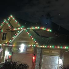 Traditional-Red-Green-Gold-Christmas-Light-Installation-Veradale-WA 0